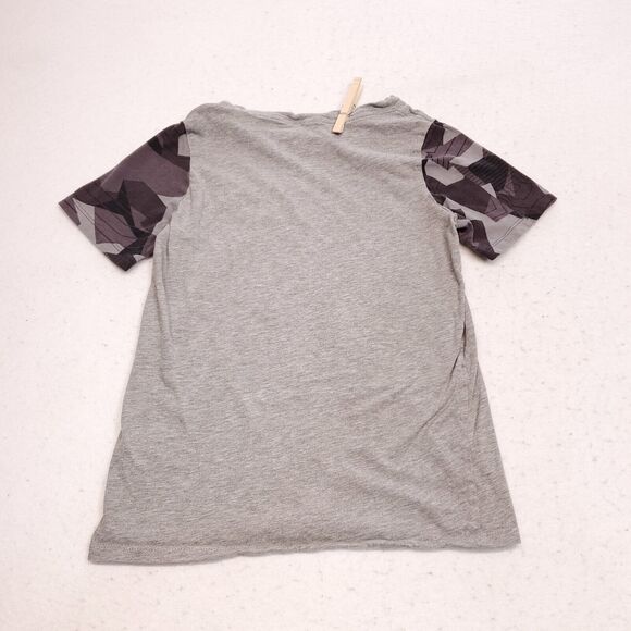 The Nike Tee Casual Graphic Short Sleeve T-Shirt Youth Boys Size Small S Gray - Picture 7 of 8
